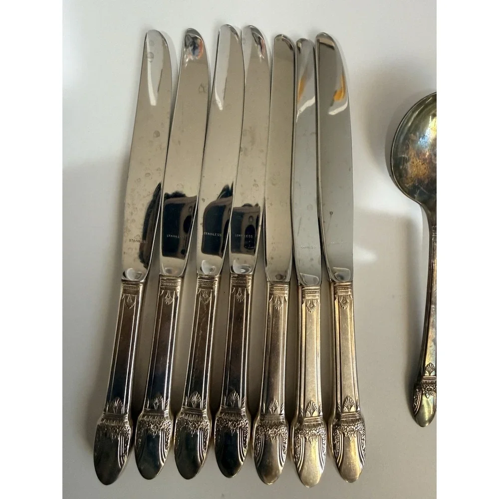 1847 Rogers Bros  Silverplate Flatware Set FIRST LOVE Pattern 39 Pieces